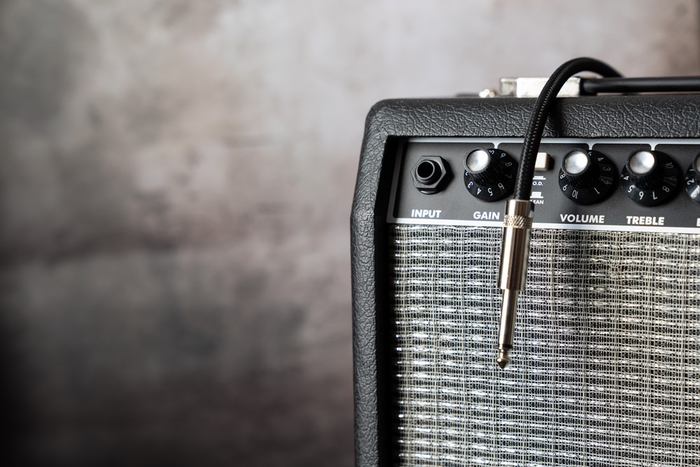 how to choose bass amp