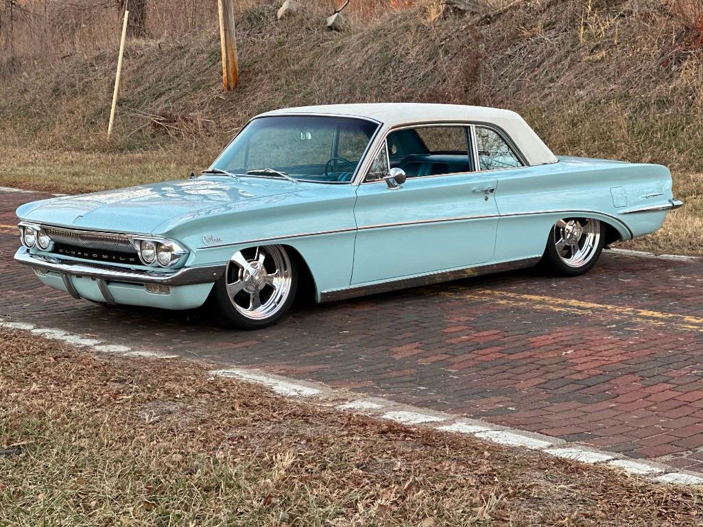 Oldsmobile F-85 (1961)