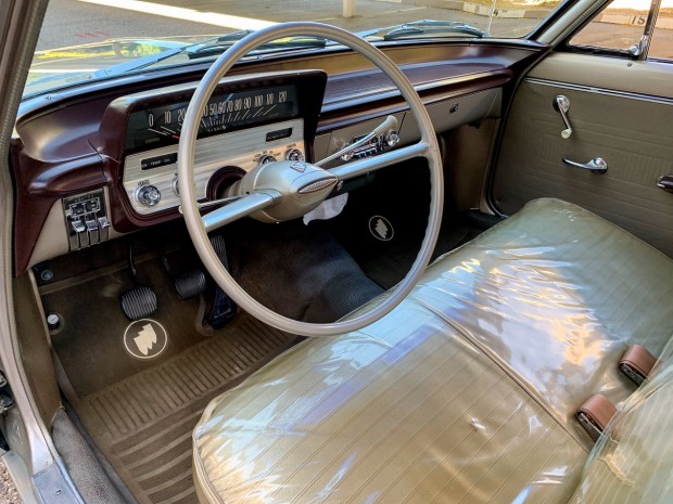 Buick Special (1961) (Interior)