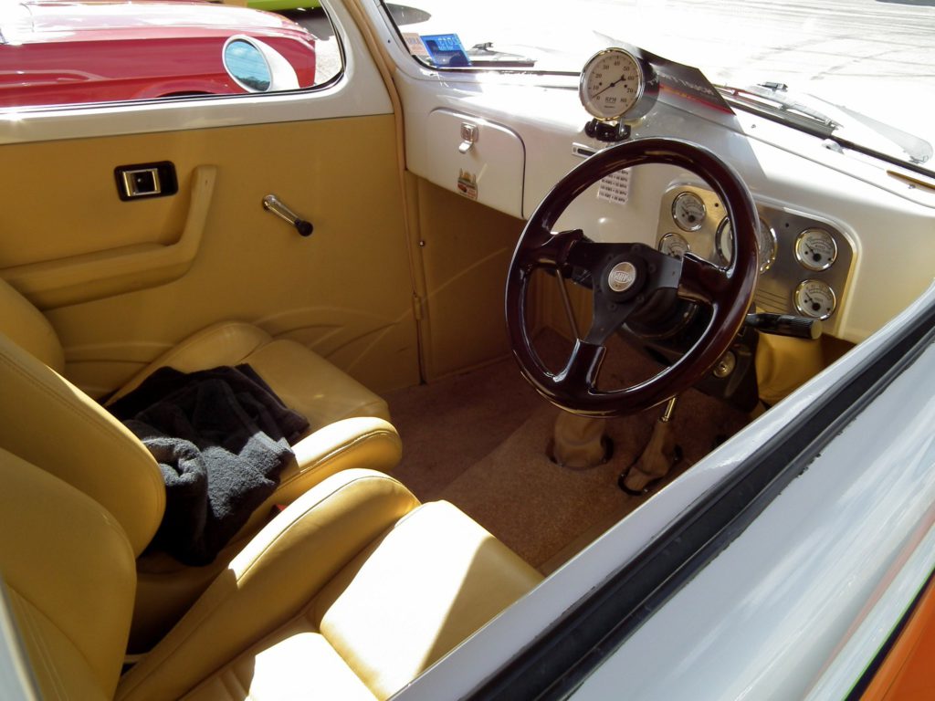 1937 Ford Coupe (Interior)