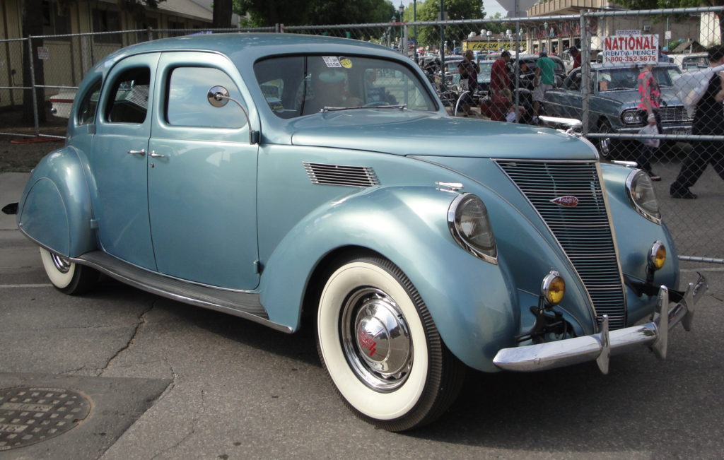 1937 Lincoln Zephyr