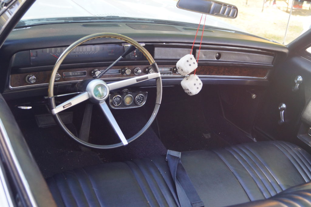 Pontiac Bonneville Interior